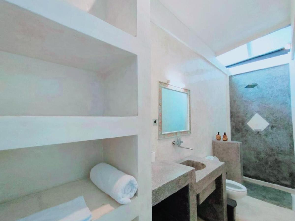 Atties Villa Gili Air Exterior photo