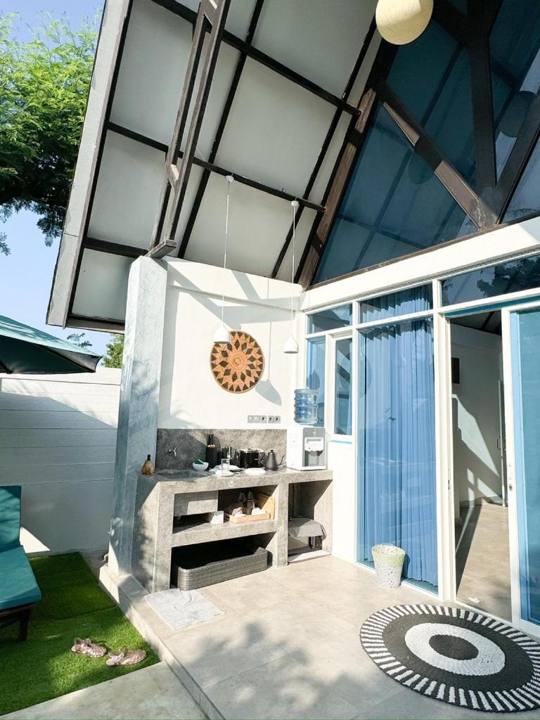 Atties Villa Gili Air Exterior photo