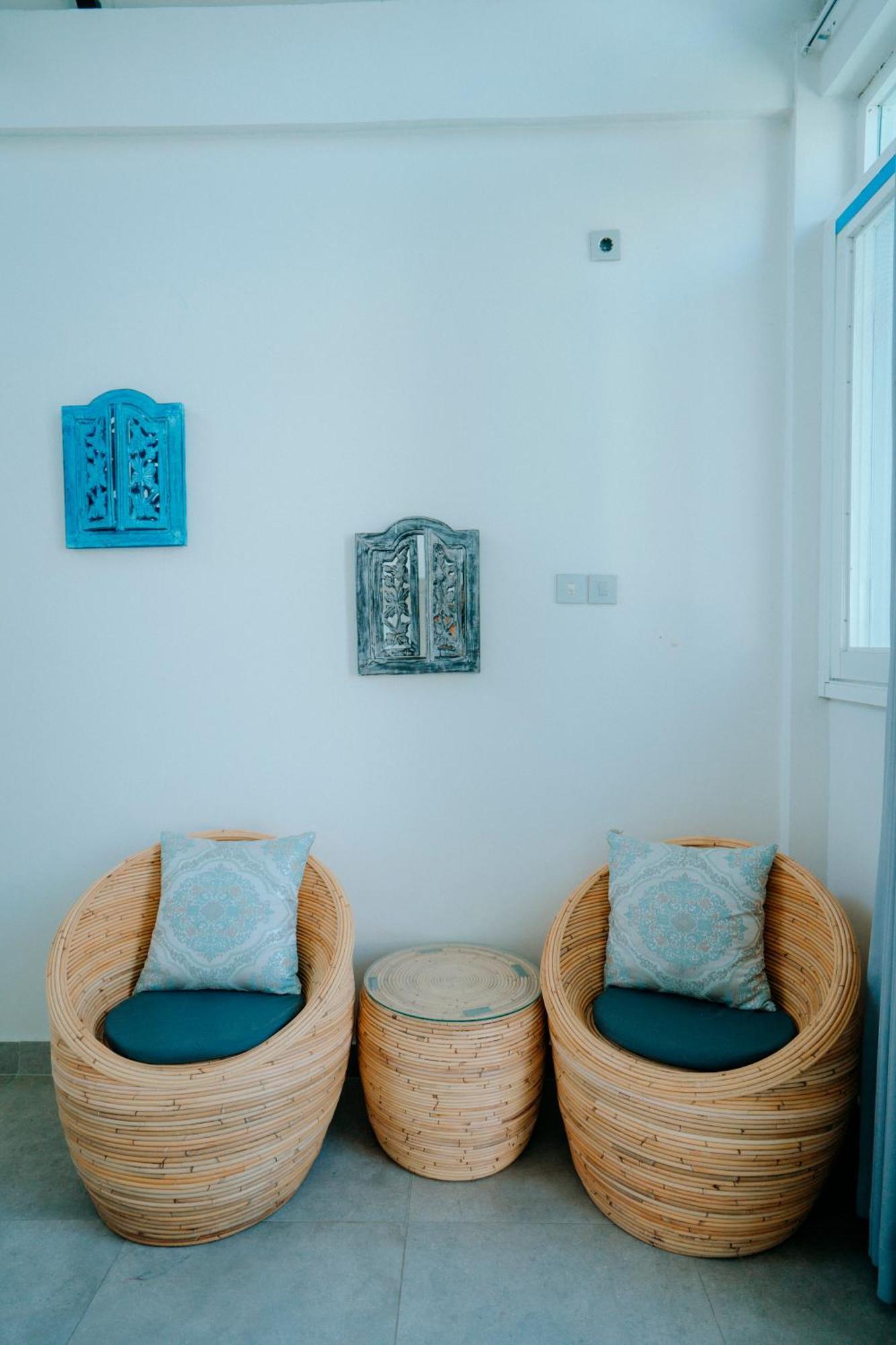 Atties Villa Gili Air Exterior photo