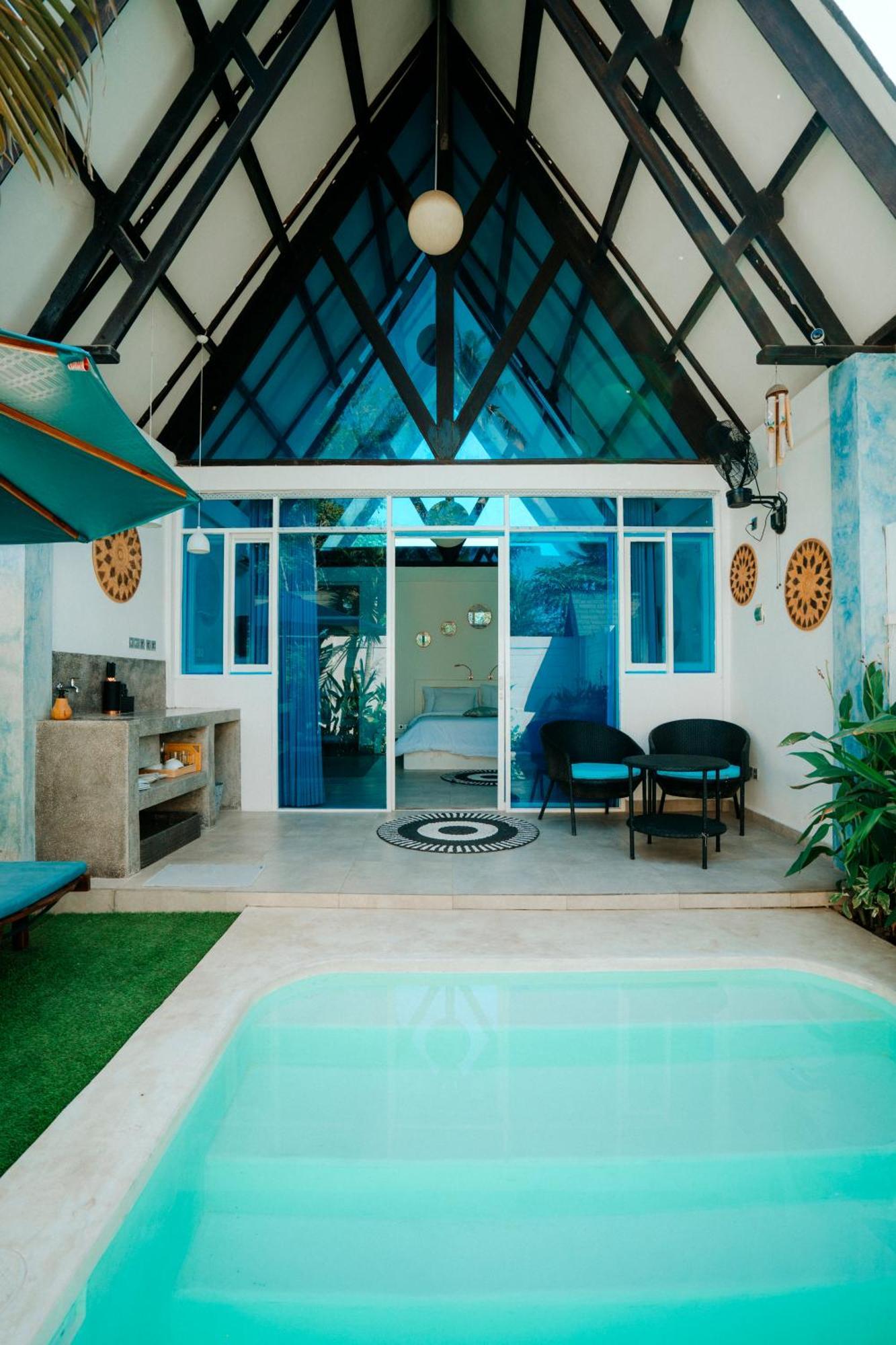 Atties Villa Gili Air Exterior photo